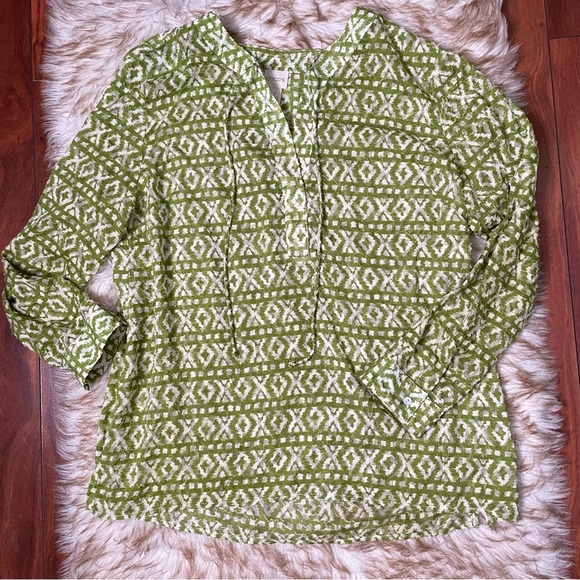 Chico’s Graphic Ikat Peasant top - Picture 4 of 8